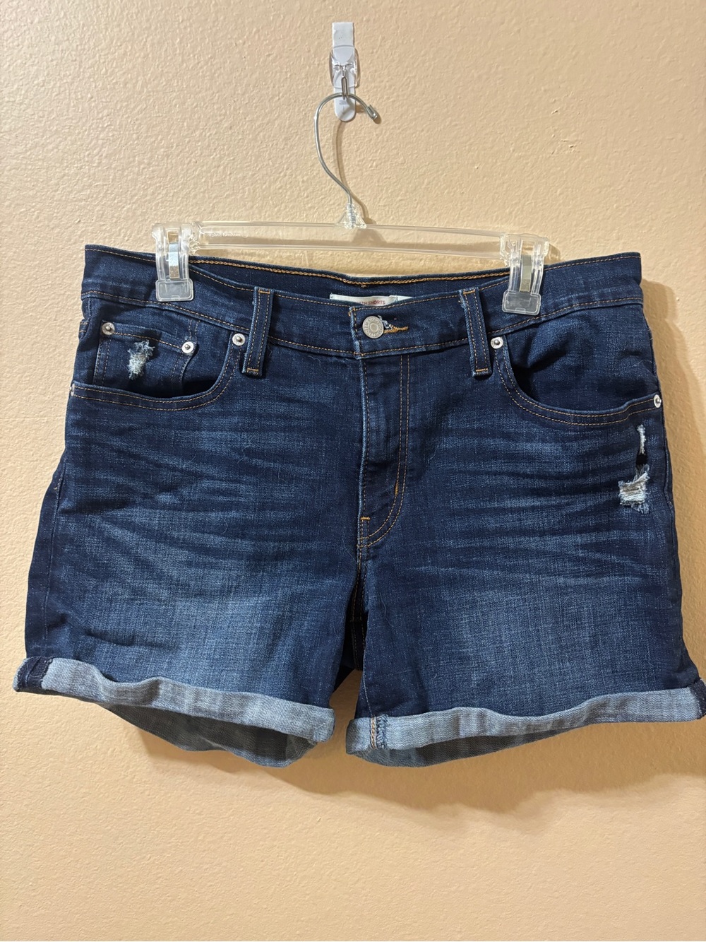 Levi's Women's Denim Shorts 31 Dark Wash Blue Mid Length Cuffed 5-Pocket